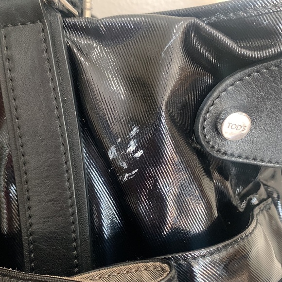 TOD’S Black Patent Shoulder Bag - Picture 3 of 16